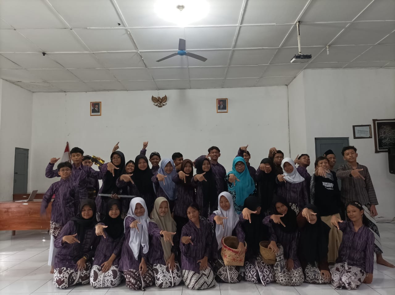 DIKELAS